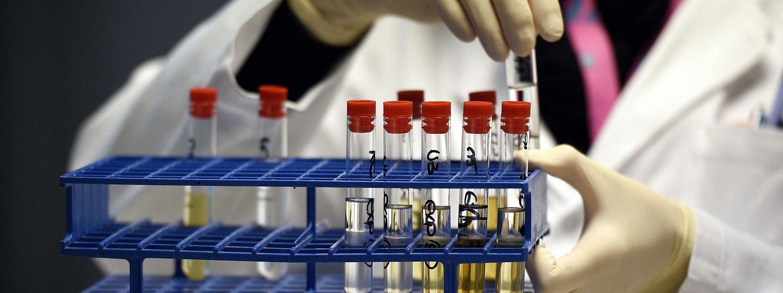 Johnson & Johnson avait démarré les livraisons de son vaccin en Europe le 19 avril, avant de les interrompre la semaine dernière.