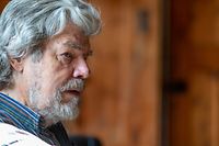 Reinhold Messner spricht sich dafür aus, den Gemeinden vor Ort mehr Entscheidungsrechte im Umgang mit Problemtieren zu geben.