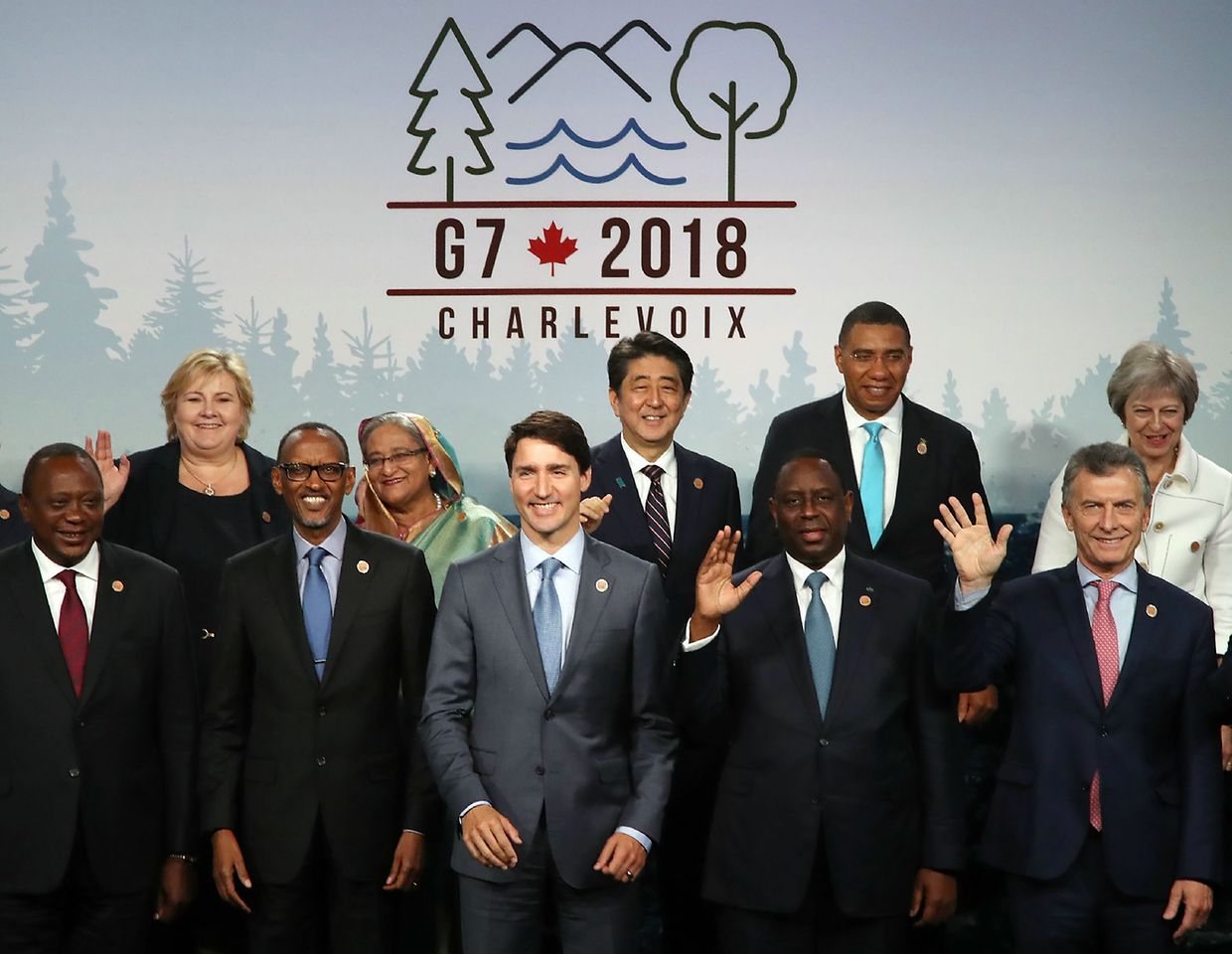 Os líderes do G7 assinaram um texto no qual defendem um comércio internacional com “regras” e se comprometem a tentar “reduzir as barreiras alfandegárias”