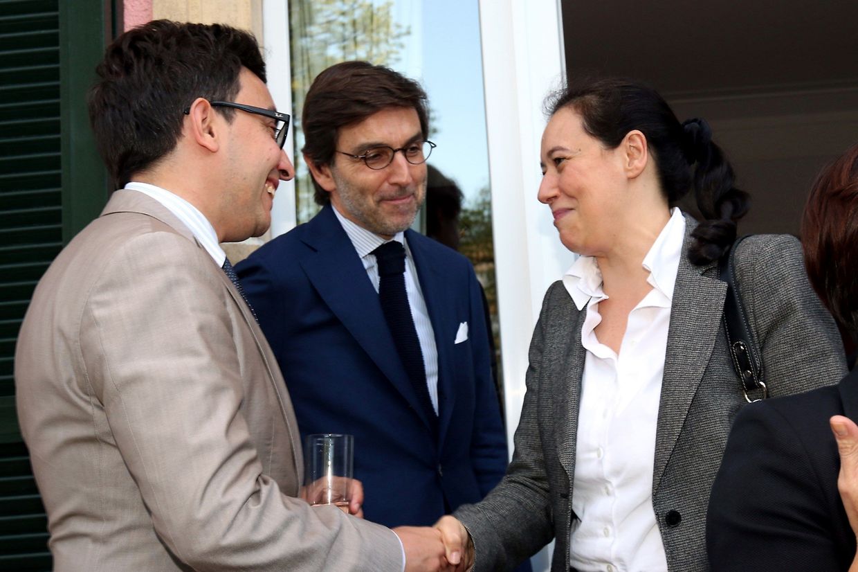 O momento em que o embaixador de Portugal apresentou Isabel Wiseler-Lima ao secretário de Estado Bruno Maçães