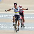 Peter Sagan (SVK/Bora) gewinnt Paris-Roubaix 2018 vor Silvan Dillier (CH/Ag2r).