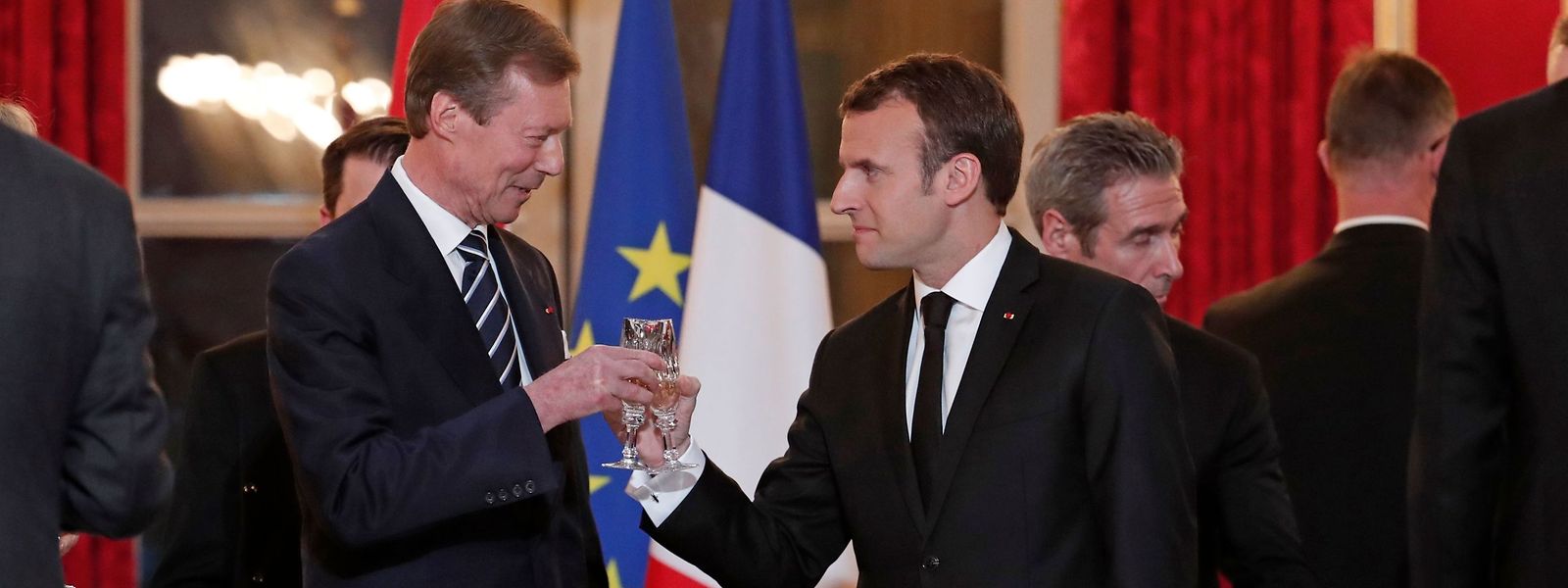 O Grão-Duque Henri e o presidente francês, Emmanuel Macron, no Palácio do Eliseu, em Paris.