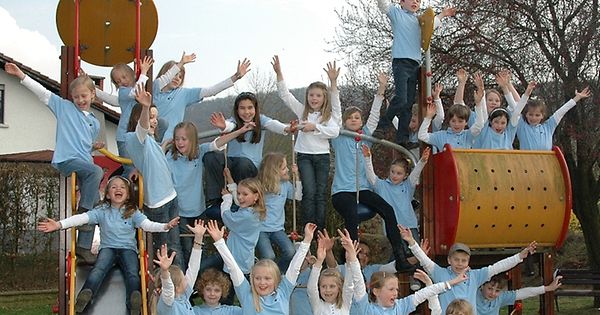 mywort D Muselfénkelcher op Besuch bei de Sauerquakerten