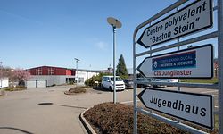 Ein Teil des Parkplatzes vor dem Centre polyvalent Gaston Stein wird für das Medizinzentrum zur Verfügung gestellt, so hat es die Gemeinde im Februar mit der Fondation HRS vereinbart.