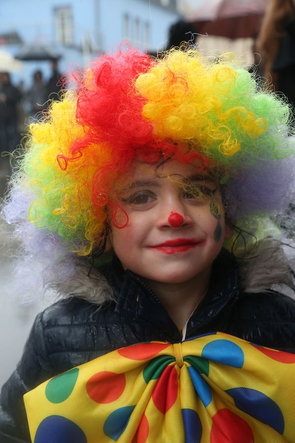 Am Sonntag sind die Karnevalisten durch die Straßen von Schifflingen gezogen. 