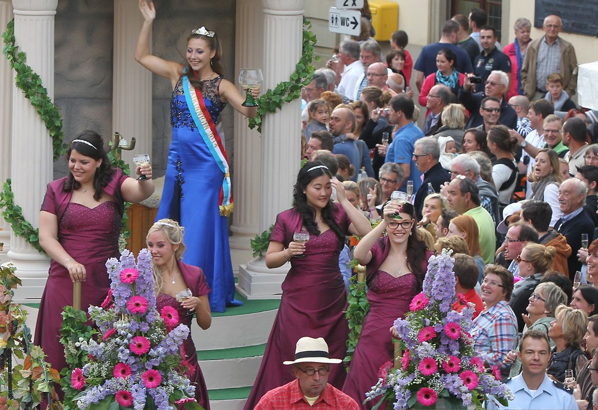 65. Drauwen a Waïfest