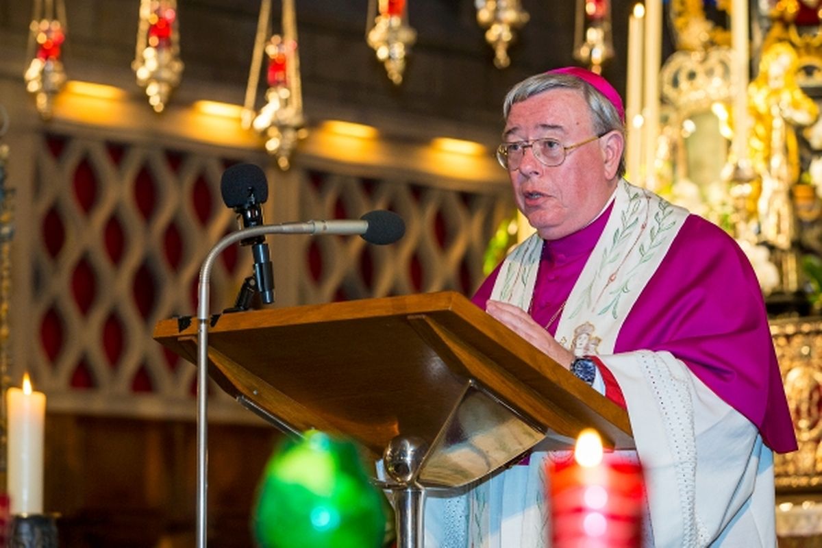 Eucharistische Anbetung mit dem Sänger Grégory Turpin 