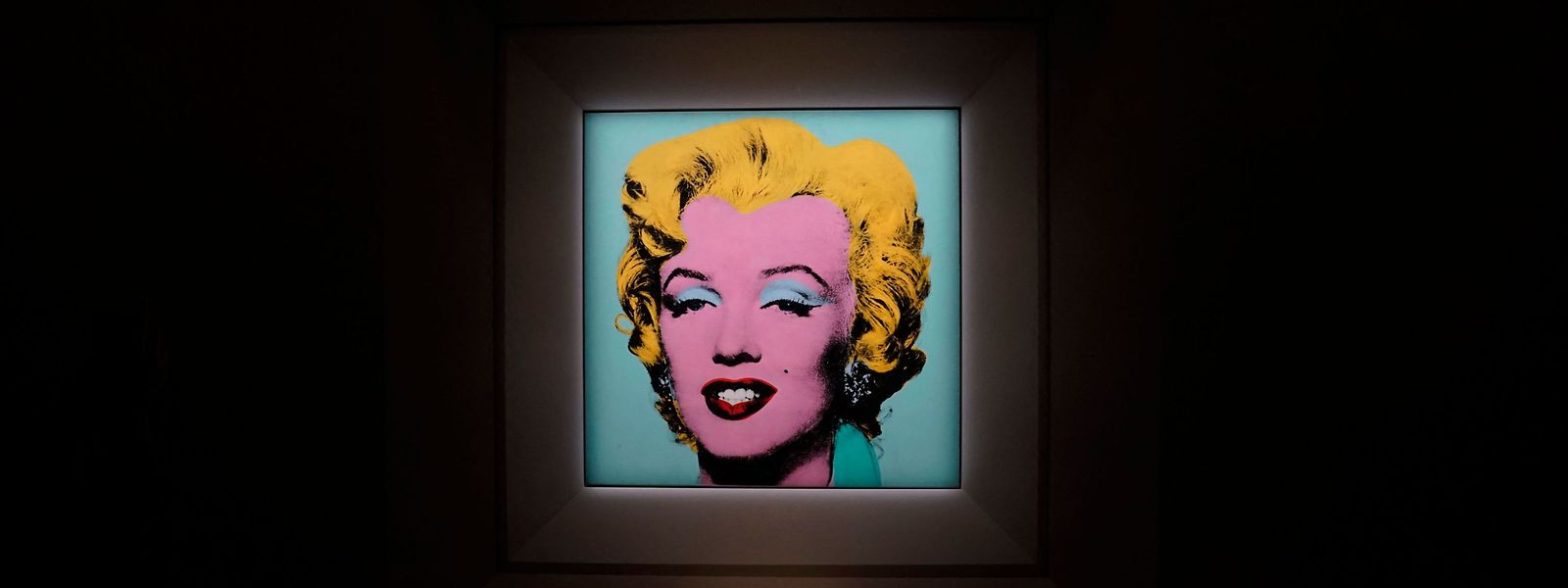 "Shot Sage Blue Marilyn", foi pintado pelo famoso artista americano Andy Warhol em 1964.