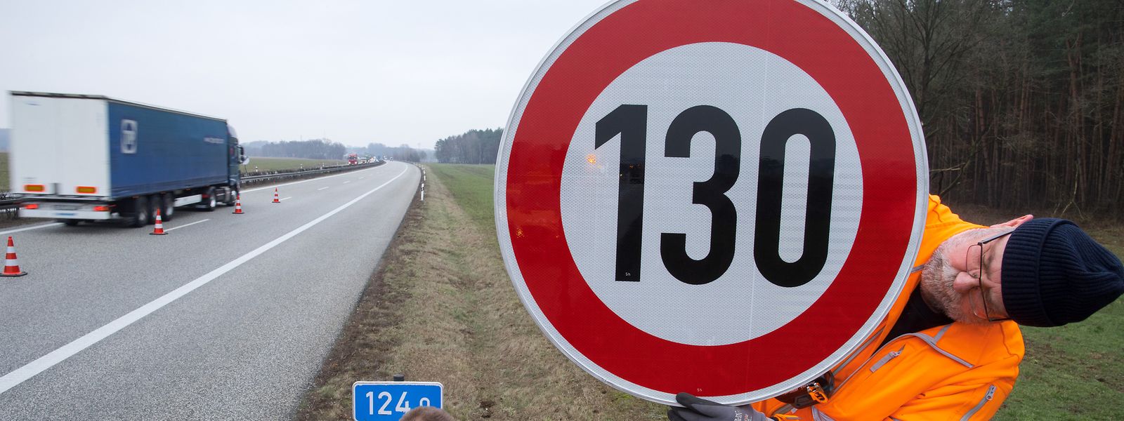 Die deutsche sozialdemokratische Partei SPD hat ein generelles Tempolimit von 130 Kilometern pro Stunde als eines der Themen für zusätzliche Vorhaben benannt.
