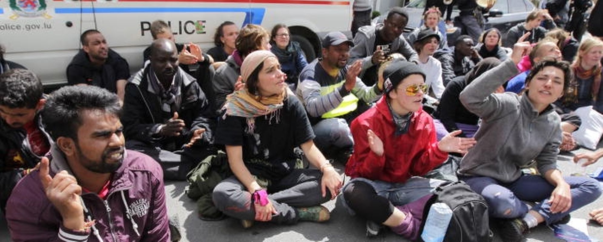 Bei den Krawallen vor dem Konferenzzentrum in Kirchberg waren mehrere Demonstranten und Polizisten verletzt worden.