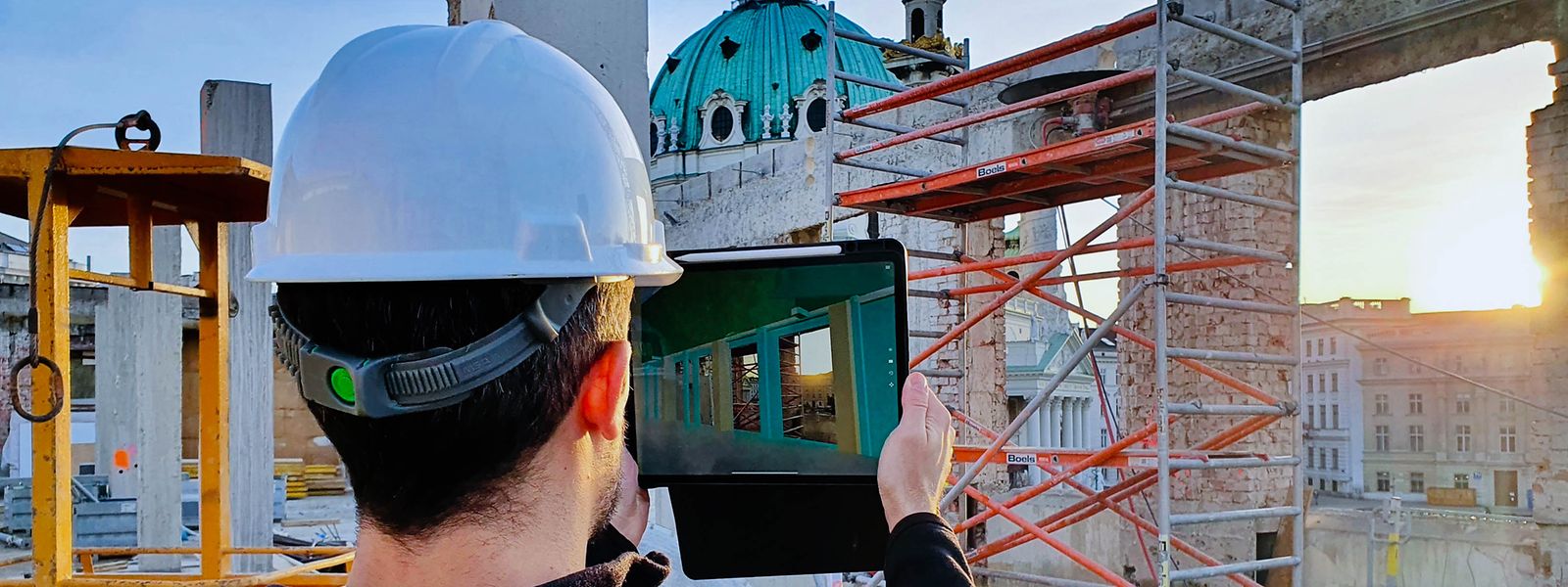 Mit „Augmented Reality“ soll der Bauleiter immer das Gesamtprojekt im Blick behalten. Einsatz der Lösung auf einer Wiener Baustelle. 