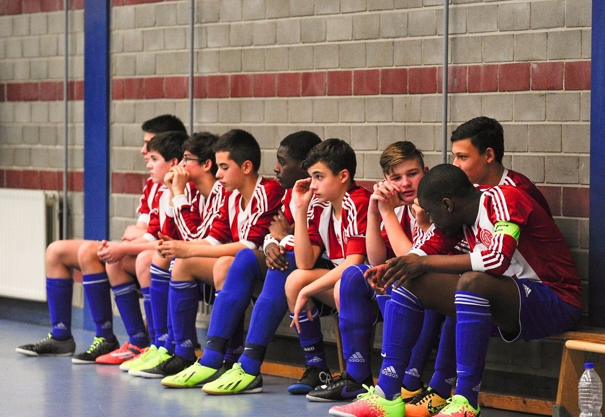 mywort - CS FOLA SCOLAIRES ERREICHEN 2.RUNDE IM LALUX-FUTSAL CUP 2015