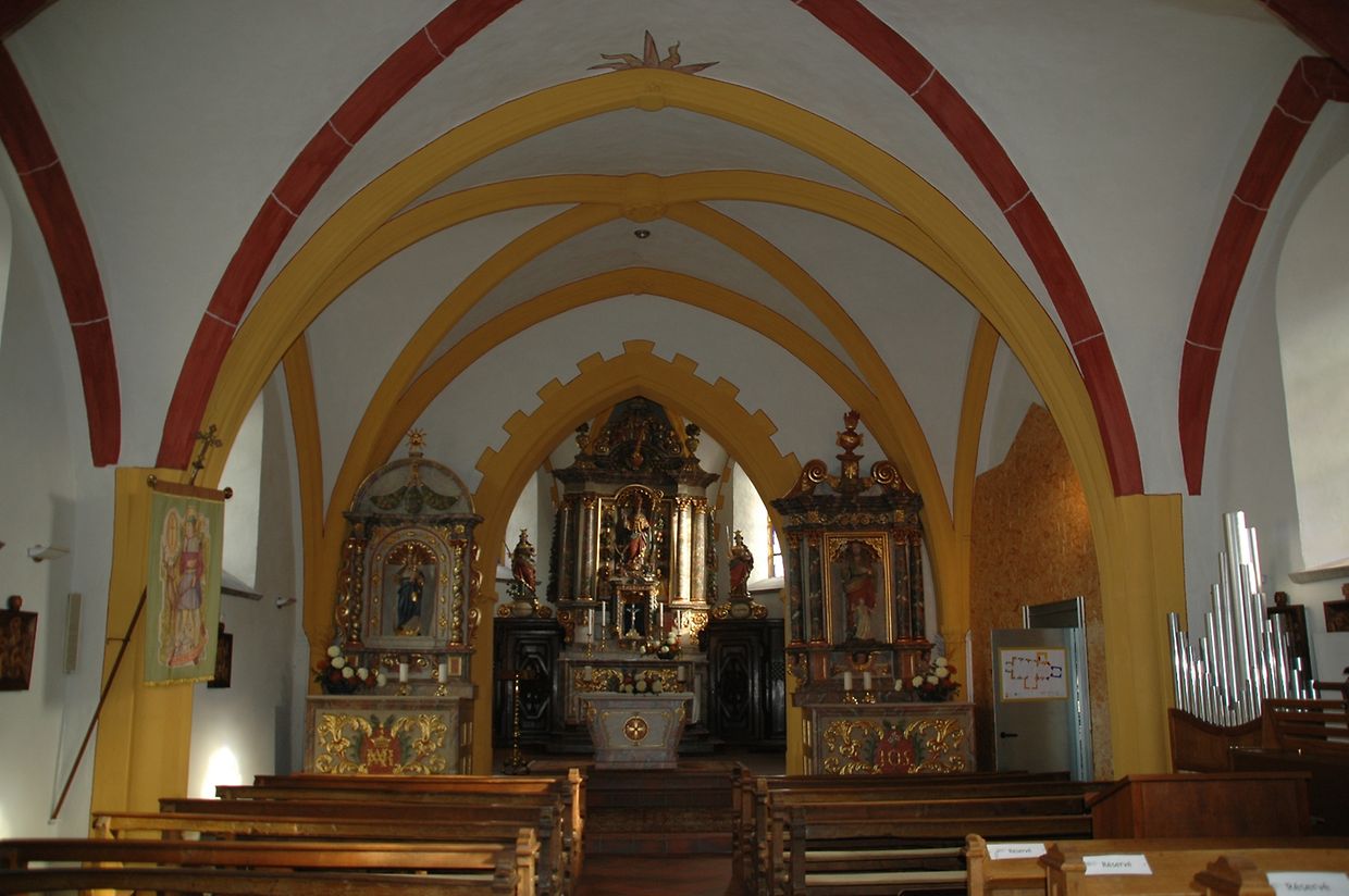 Der Anstrich im Innern des Gotteshauses entspricht nach der Renovierung wieder dem des Mittelalters.