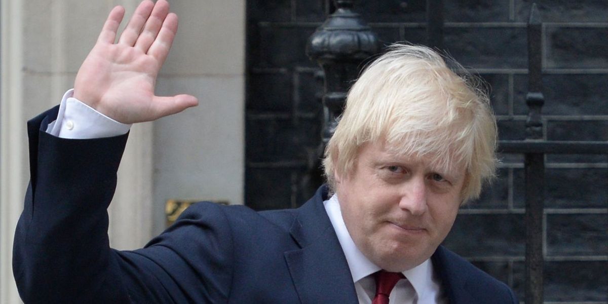 Le principal meneur des pro-Brexit pendant la campagne pour le référendum, Boris Johnson, que beaucoup pensaient grillé après avoir renoncé à briguer le poste suprême, obtient les clés du Foreign Office. 