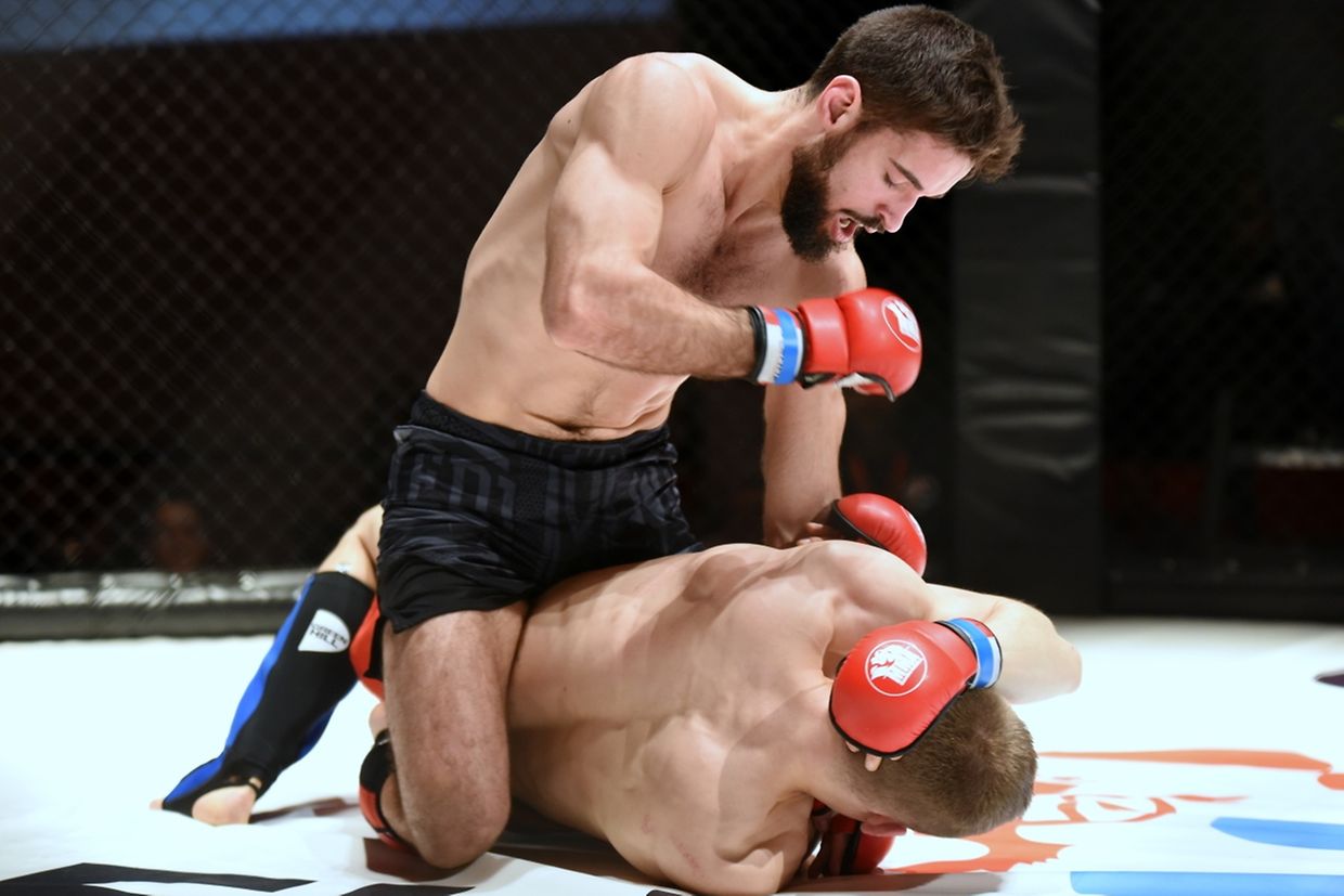 José Teixeira contre Teemu Leinonen.