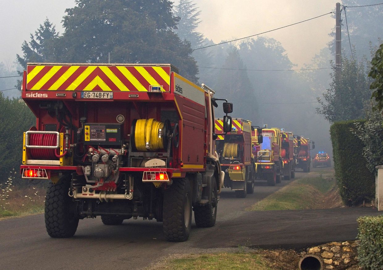 De nombreux pompiers ont été mobilisés près de La Flèche en Maine-et-Loire.
