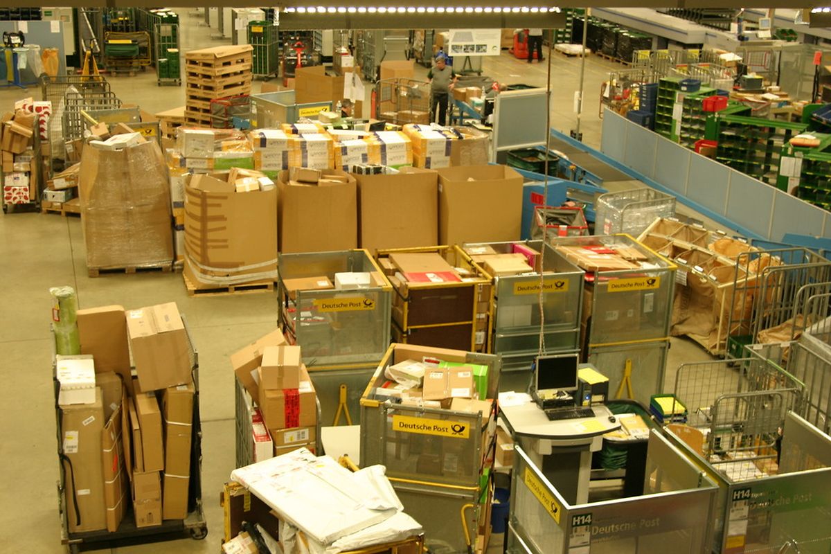 Les colis du Père Noël, c'est deux fois plus de travail