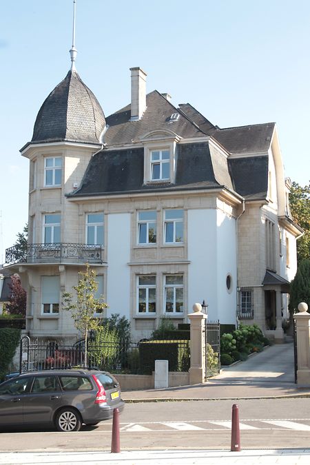Une des cinq maisons de maître, qui hébergent la banque privée Edmond Rothschild à Luxembourg-Ville.
