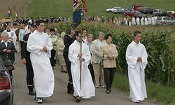 20.08.2006 Girsterklaus.  Sakramentprozession. Foto:Tessy Hansen 2