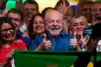 29.10.2022, Brasilien, São Paulo: Brasiliens Präsidentschaftskandidat und ehemaliger brasilianischer Präsident Luiz Inacio Lula da Silva von der Arbeiterpartei hält seine erste Rede vor der Presse nach seinem Sieg über den damaligen Präsidenten Bolsonaro von der Liberalen Partei in der Stadt São Paulo. Foto: Lincon Zarbietti/dpa +++ dpa-Bildfunk +++