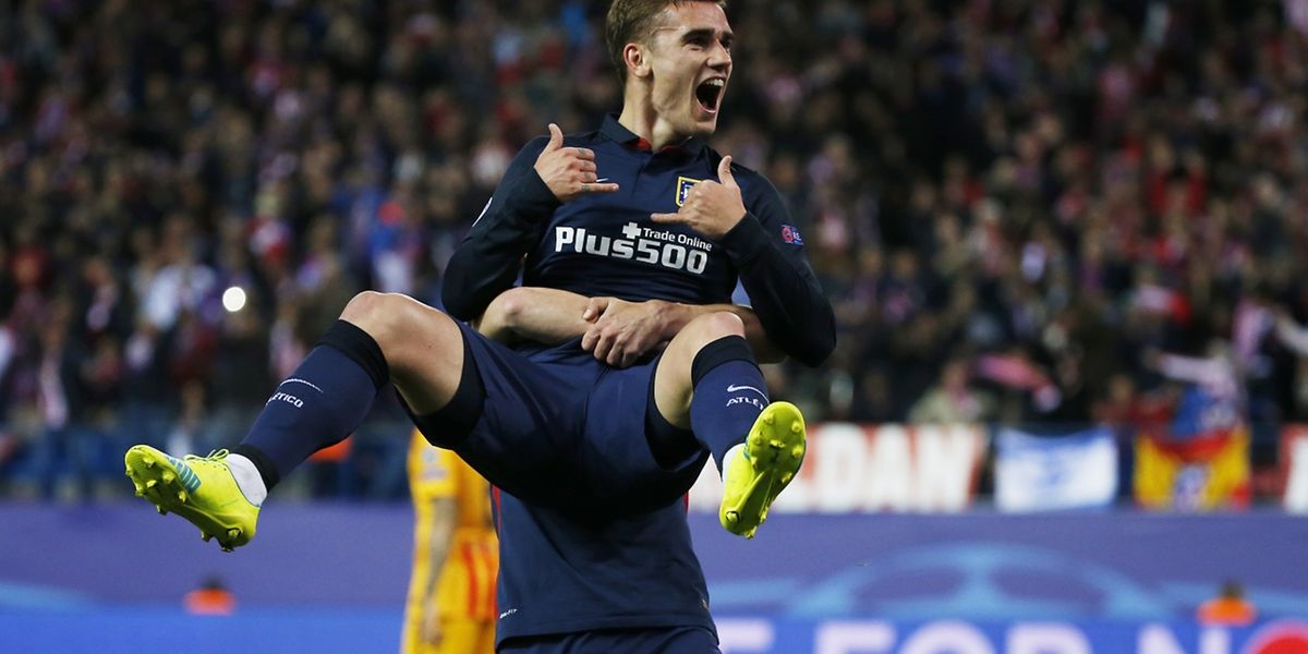  Toute la joie du Français de l'Atlético Madrid Antoine Griezmann, auteur des deux buts qui éliminent le FC Barcelone en quart de finale de la C1