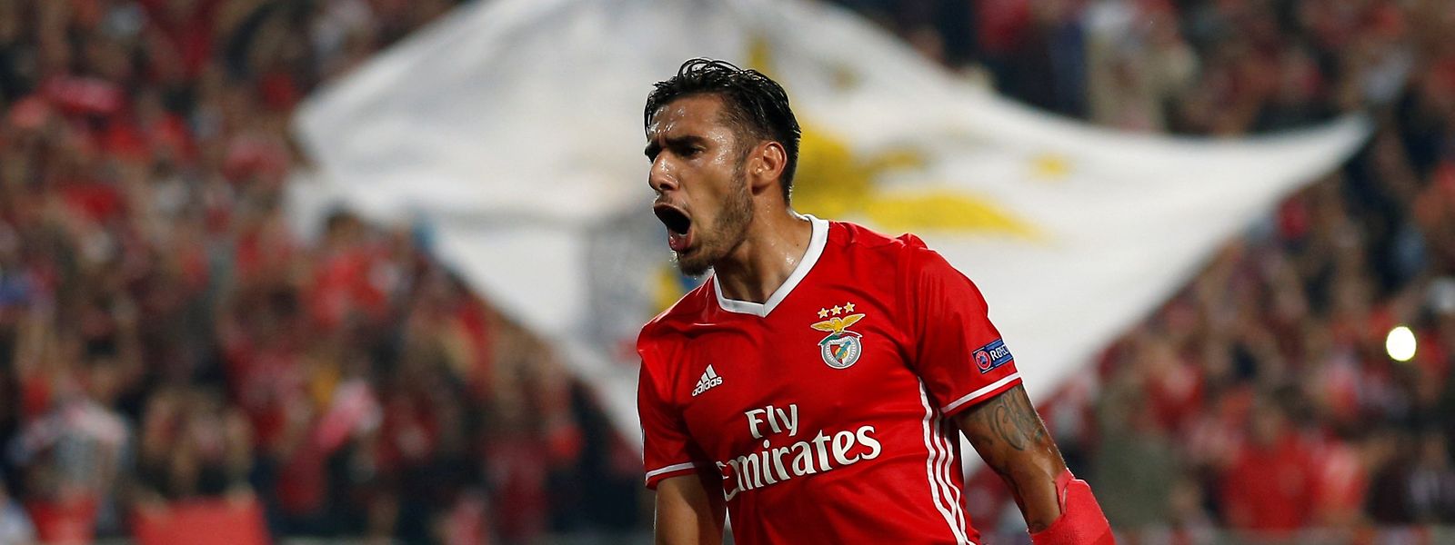 Encarnados recebem vimaranenses com 'casa cheia'