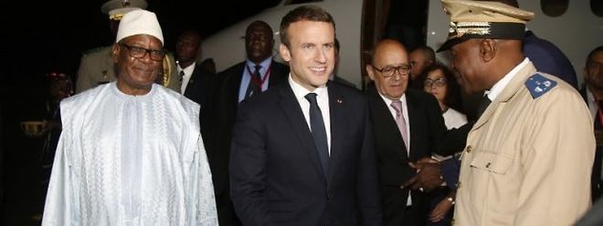 Le sommet de dimanche vise à définir concrètement ses modalités, et le président français devrait annoncer un soutien surtout en équipements, selon l'Elysée. 