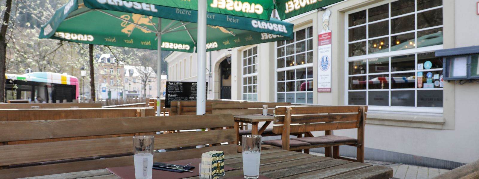 De l'air, de l'air, de l'air : voilà ce qui caractérise le mieux une terrasse en période covid.