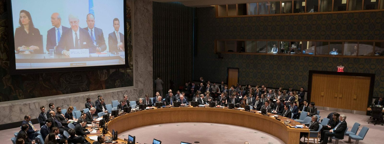 Der UN-Sicherheitsrat beschäftigte sich mit zwei konkurrierenden Entwürfen Russlands und der USA zur Frage, wie genau der Einsatz von Chemiewaffen in Syrien untersucht werden soll.