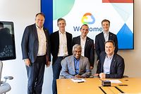 (assis, de g. à dr.) Thomas Kurian, CEO de Google Cloud ; Xavier Bettel, Premier ministre, ministre d’État --- (debout, de g. à dr.) Gerard Hoffmann, CEO de Proximus Luxembourg ; Guillaume Boutin, CEO de Proximus ; Paul Konsbruck, CEO de Luxconnect ; Jacques Thill, ministère d’État