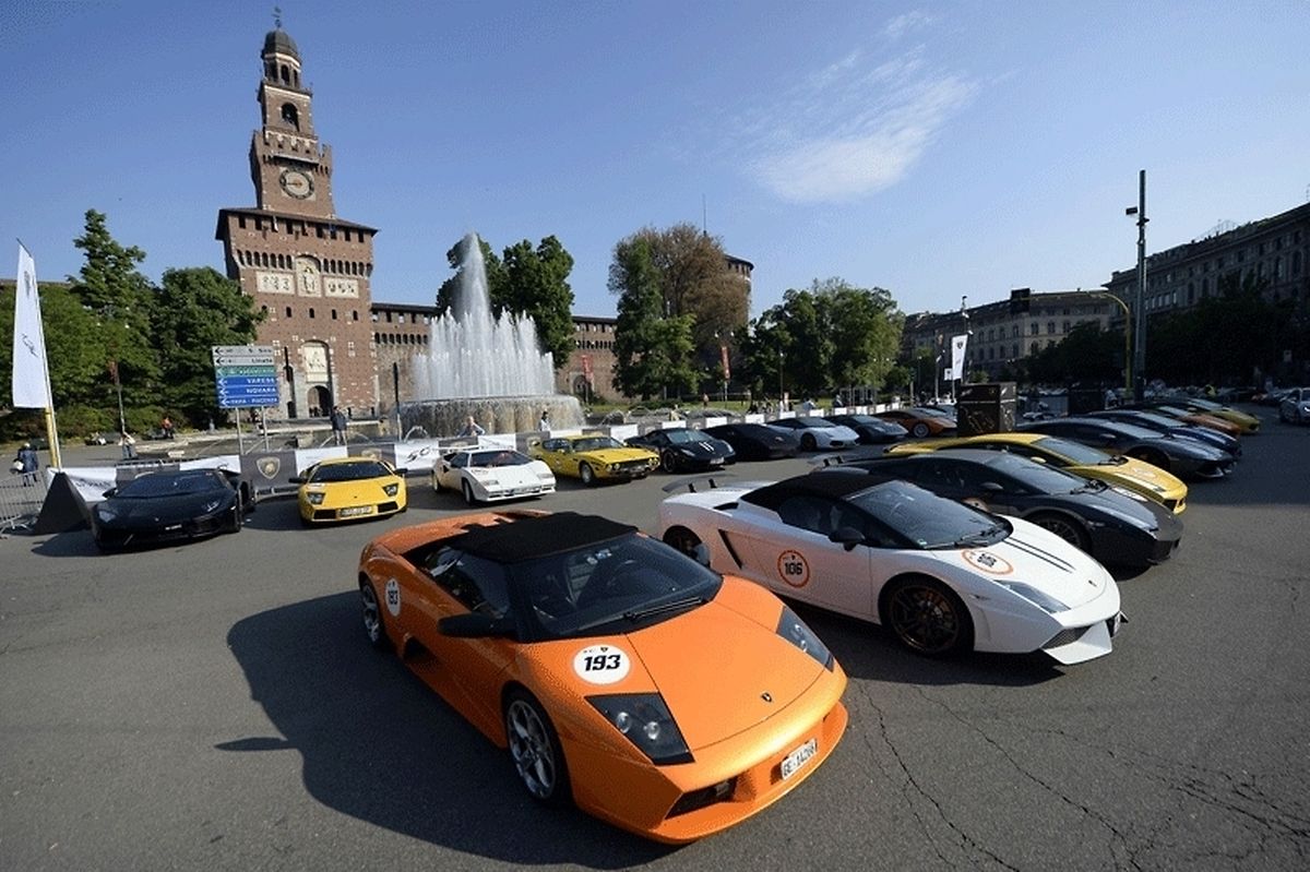 Lamborghini hits road on anniversary tour of Italy