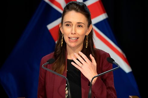 New Zealand's Prime Minister Jacinda Ardern briefs the media about the COVIS-19 coronavirus at the Parliament House in Wellington on April 27, 2020. - Ardern claimed New Zealand had scored a significant victory against the spread of the coronavirus, as the country began a phased exit from lockdown. (Photo by Mark Mitchell / POOL / AFP)