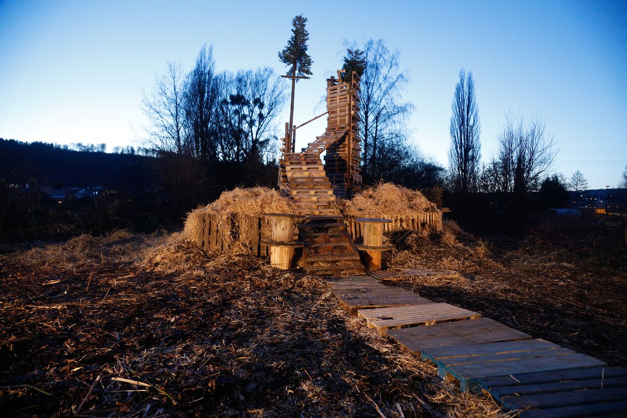 In Beggen ließen es sich die Guiden a Scouten nicht nehmen, eine imposante Burg aufzurichten.