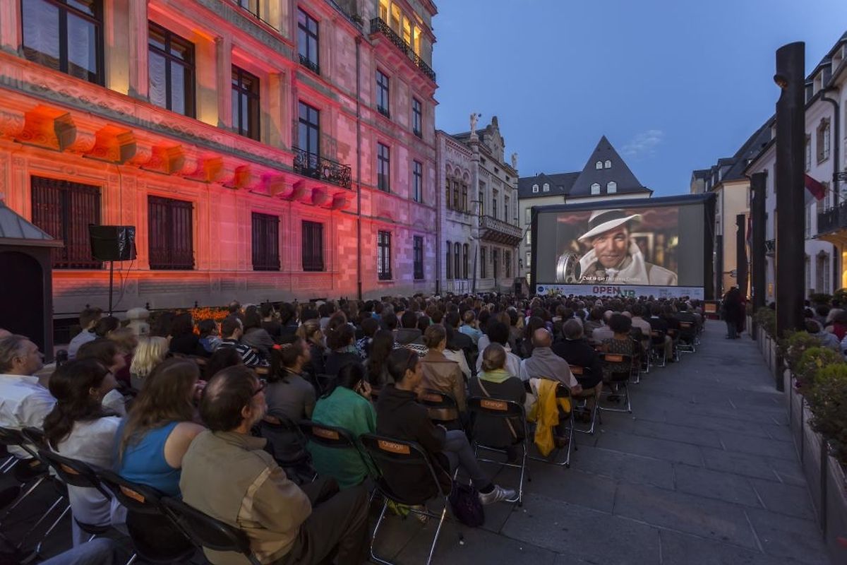 Open air cinema outside the Grand Ducal Palace 