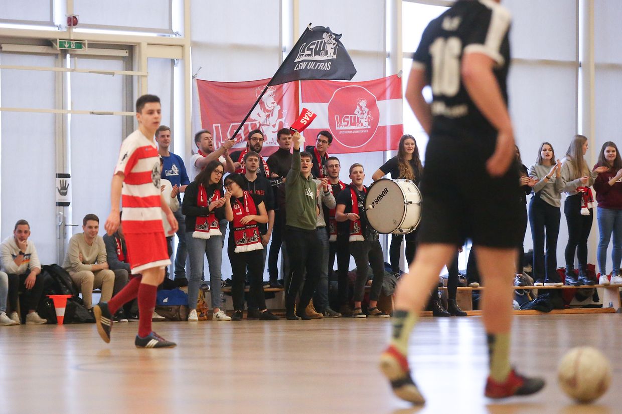Die Wiener Studenten wurden lauthals angefeuert.