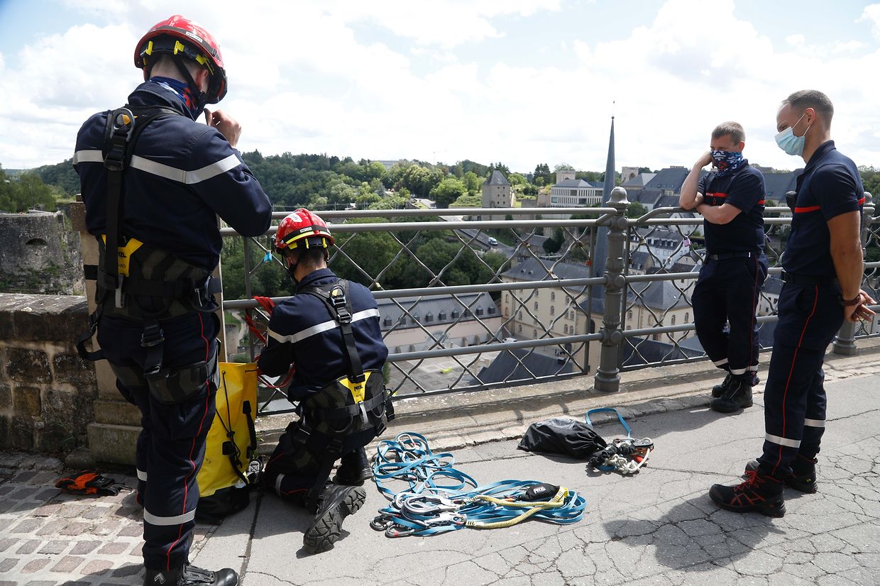 Lokales, Bockfiels, Bockfelsen, Examen, Prüfung, junge Feuerwehrleute lernen über Materialkentnis, Vorstieg und Absichern, Absturtzssicherung Foto: Anouk Antony/Luxemburger Wort