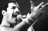 Freddie Mercury starb 1991. Auf „Face it alone“ hört man ihn mit bisher unbekanntem Material. 