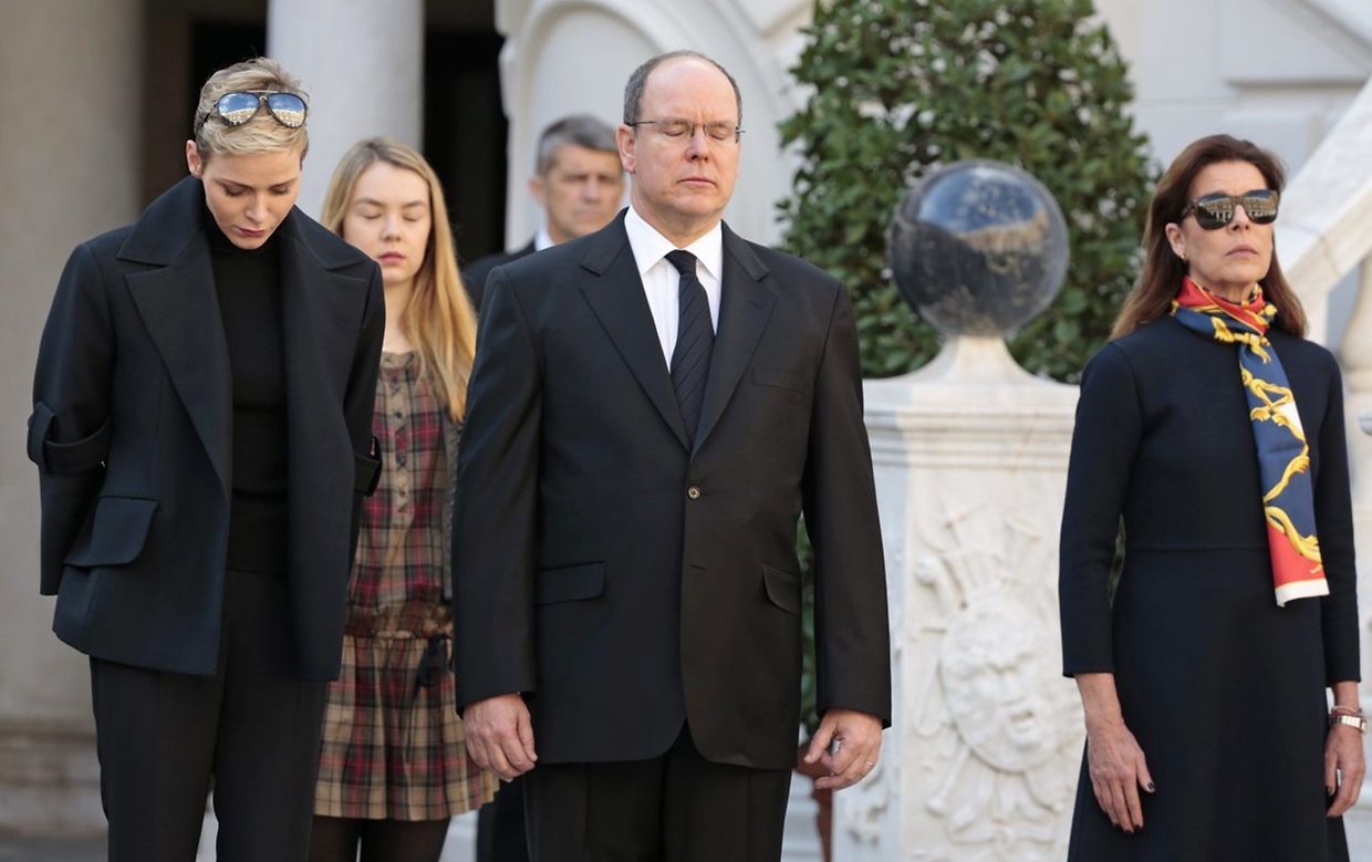 Fürstin Charlene, Prinzessin Alexandra, Fürst Albert und Prinzessin Caroline (v.l.n.r.) in Monaco.