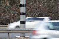 15 Mal war der Angeklagte vom Radar am Ende der A 4 geblitzt worden. Jedes Mal war er ohne gültigen Führerschein unterwegs. 