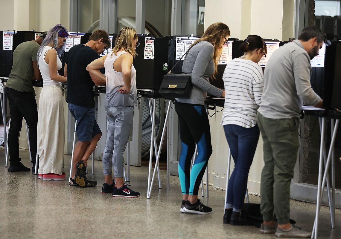 Auch dieses Wahllokal in Miami ist frequentiert. 