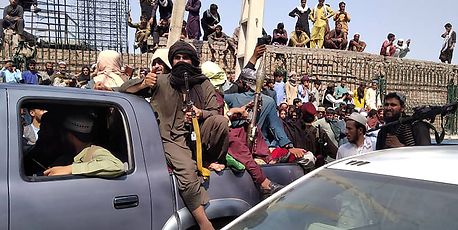 Taliban in Kabul eingerückt - UN-Sicherheitsrat berät - Vimarsana News