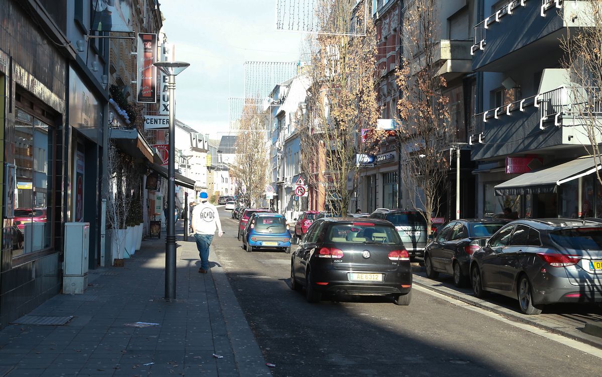Die Rue de la libération gehört zu den Straßen in denen sich zwielichtige Gestalten öfters aufhalten. 