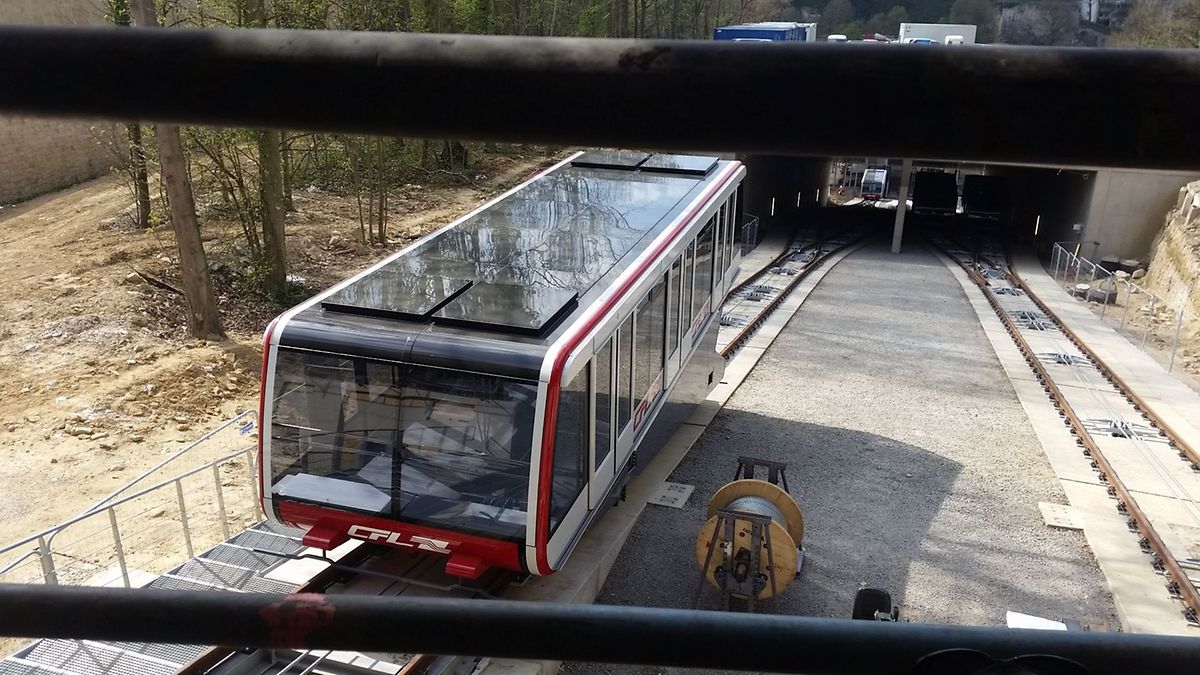 Conçues par le groupe suisse Doppelmayr -Garaventa, société spécialisée dans les transports par câble, les quatre nouvelles cabines du funiculaire pourront transporter 1.200 personnes en dix minutes. Soit l'équivalent de deux trains de 600 voyageurs!  