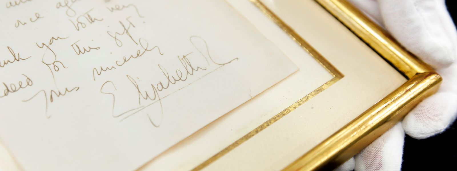 Der kürzlich versteigerte Brief enthält die Unterschrift der Monarchin.
