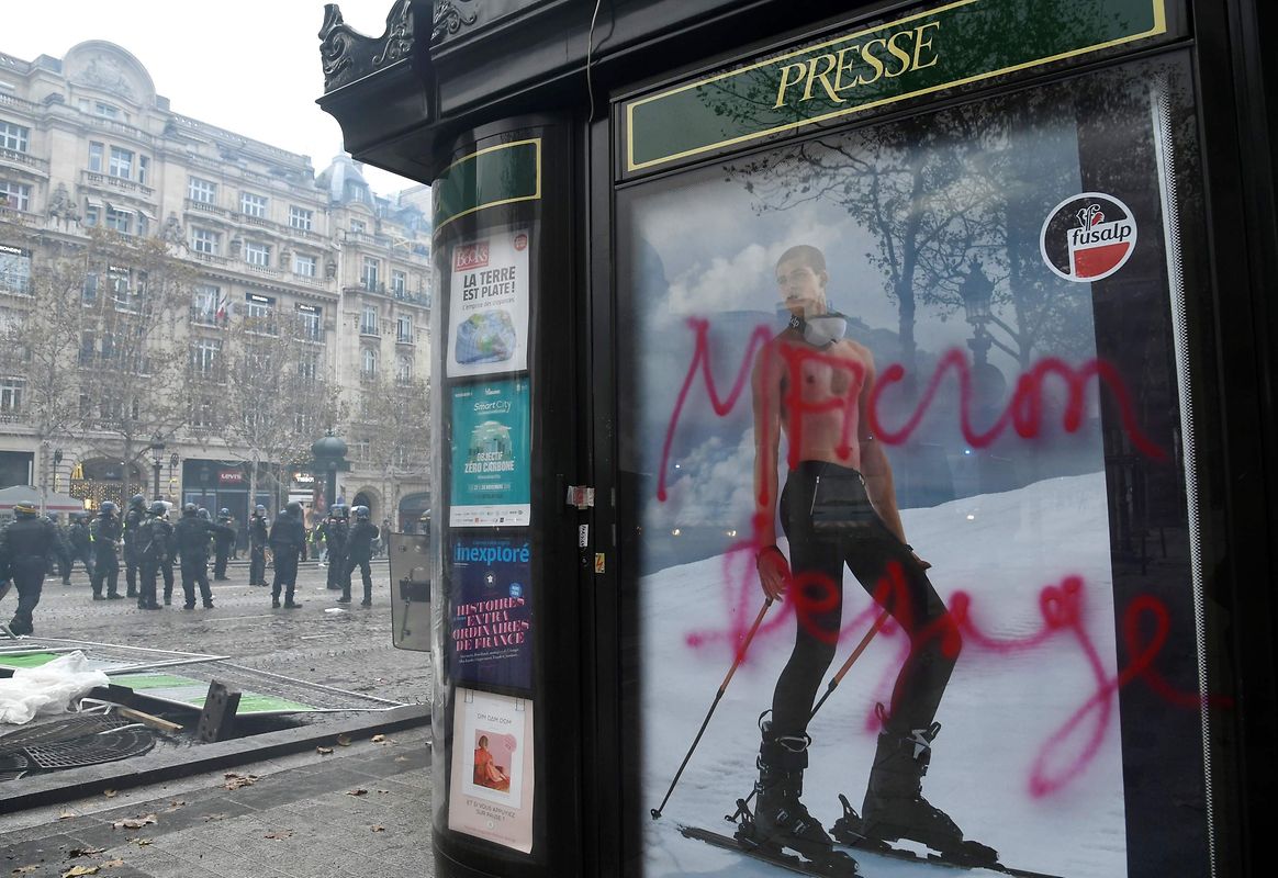 In einigen Teilen von Paris sind die Proteste ausgeartet.