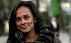 (FILES) In this file photo taken on March 5, 2015 Angolan businesswoman Isabel dos Santos arrives to the opening of an art exhibition in Porto, northern Portugal. - An award-winning investigative team published a trove of files on January 19, 2020 allegedly showing how Africa's richest woman syphoned hundreds of millions of dollars of public money into offshore accounts. Its latest series called "Luanda Leaks" zeros in on Isabel dos Santos, the daughter of former Angola president Jose Eduardo dos Santos. (Photo by FERNANDO VELUDO / PUBLICO / AFP)