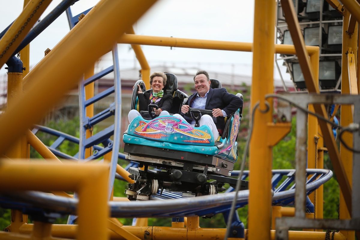 Die Schuberfouer auf dem Glacisfeld ist eröffnet. 20 Tage Spiel, Spaß und Spannung beginnen damit. 