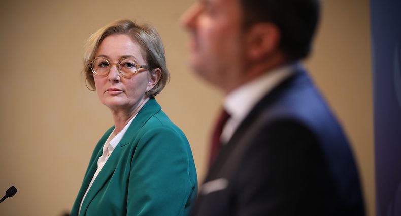 Politik, Corona Covid-19, Xavier Bettel, Premierminister und Paulette Lenert, Gesundheitsministerin geben Pressekonferenz nach Regierungsrat, Château de Senningen, Foto: Guy Wolff/Luxemburger Wort