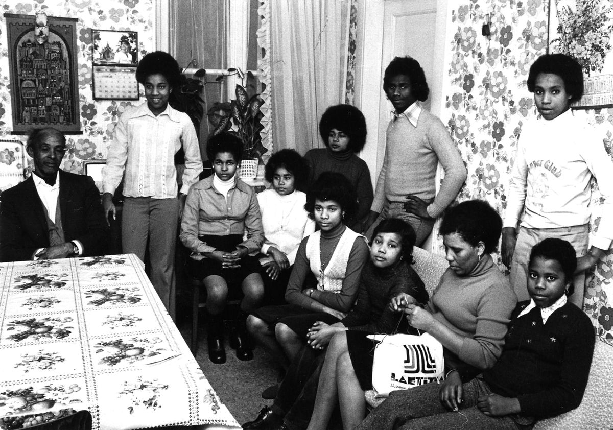 Os primeiros cabo-verdianos chegaram ao Luxemburgo na década de 1960, diluídos na comunidade portuguesa.