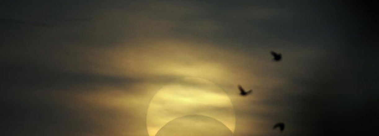 PAKISTAN-SCIENCE-ASTRONOMY-ECLIPSE-ASIA